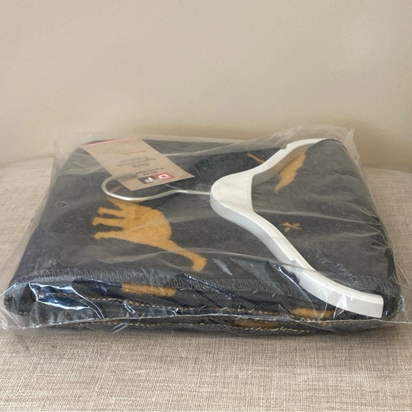 DAVID FUSSENEGGER Baby Dinos Allover Blanket 27” X 34” - Picture 6 of 8
